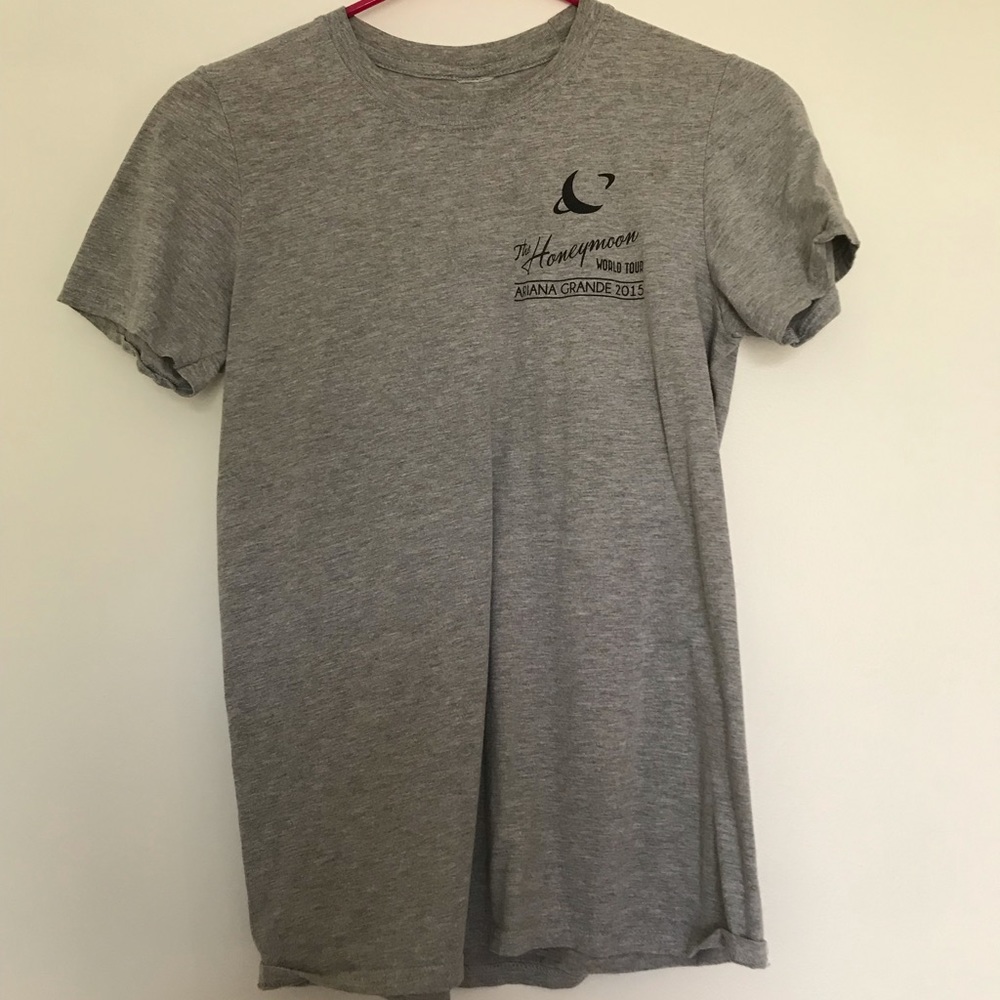Ariana Grande Tour Shirt🌙